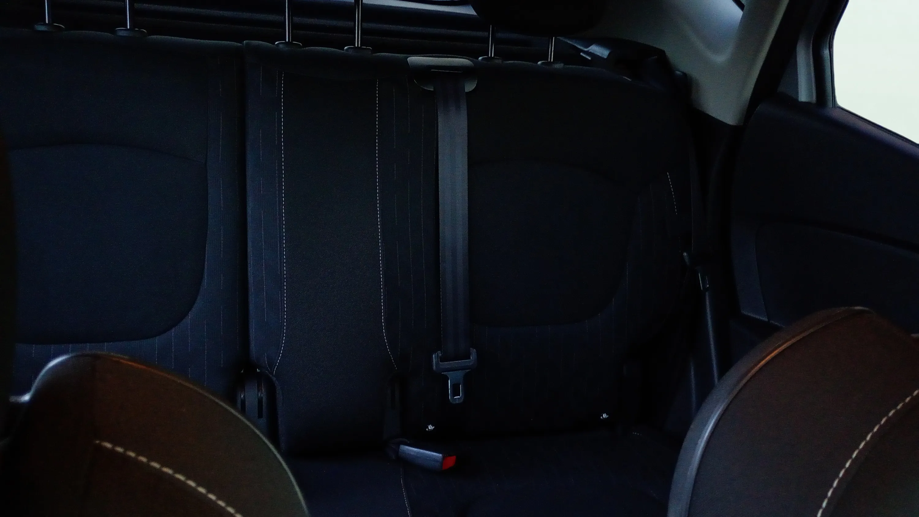 Renault Captur Limited TCe -18 - foto 16