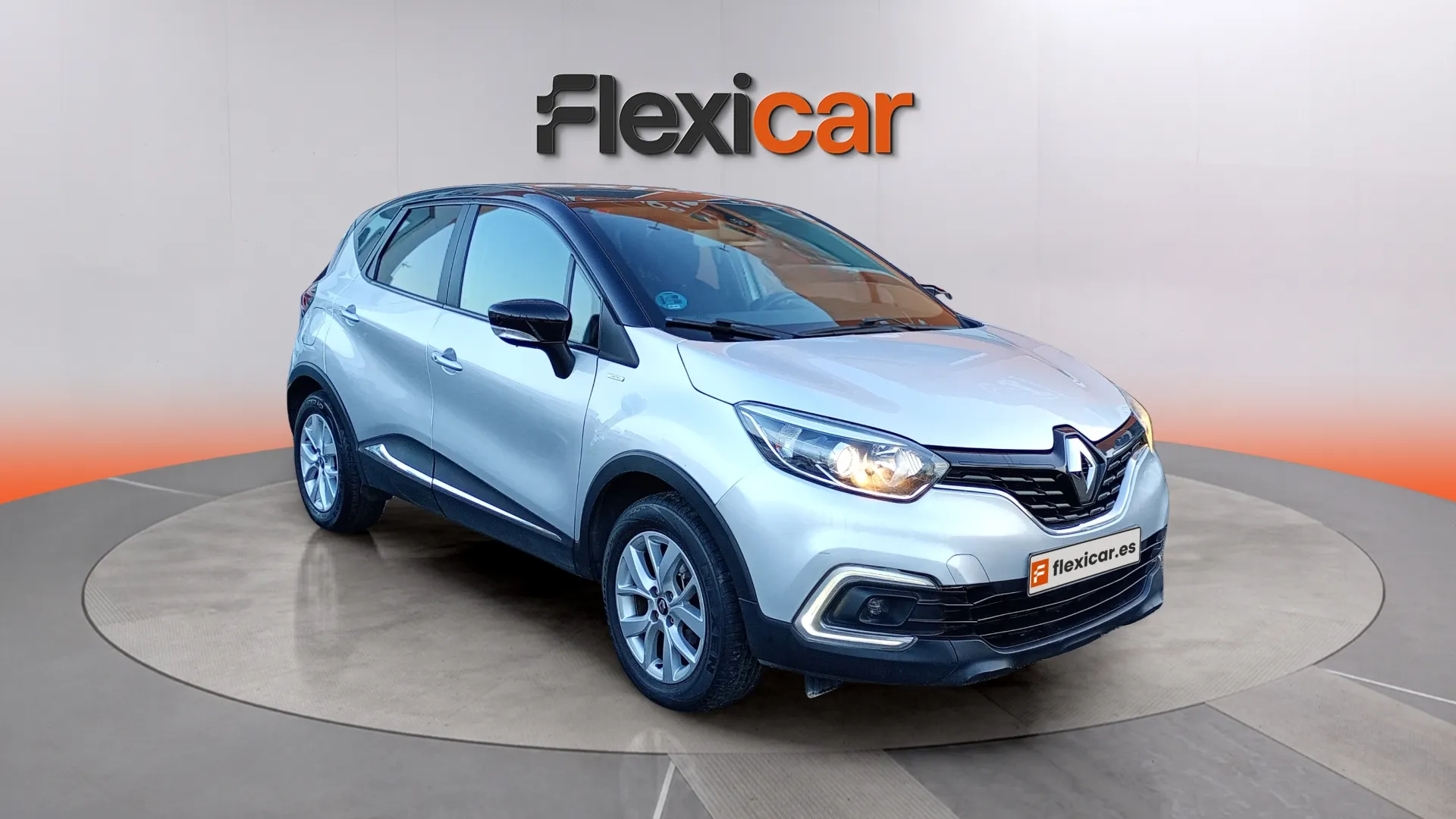 Renault Captur Limited TCe -18