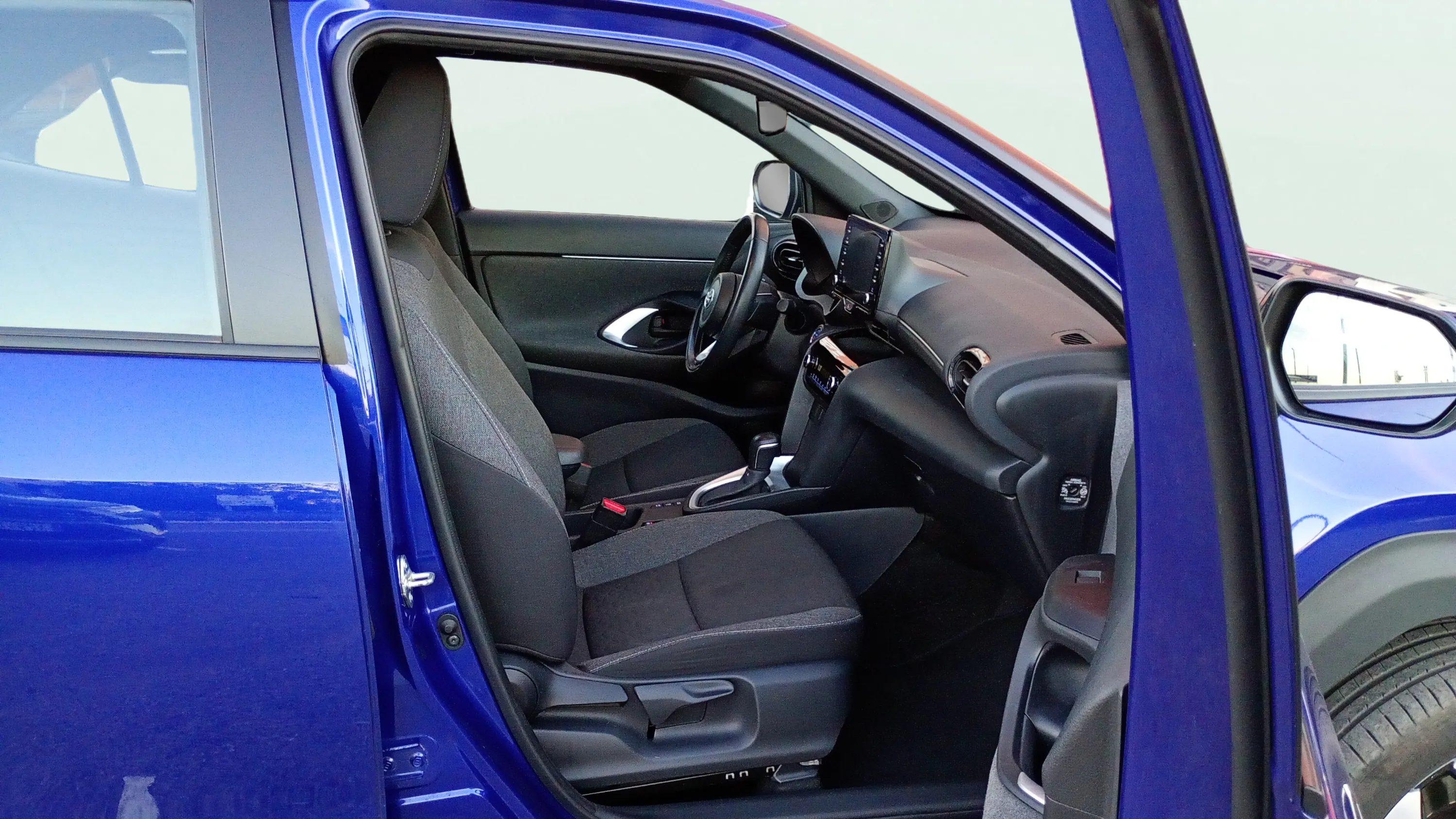 Toyota Yaris Cross 1.5 120H Active Tech - foto 25
