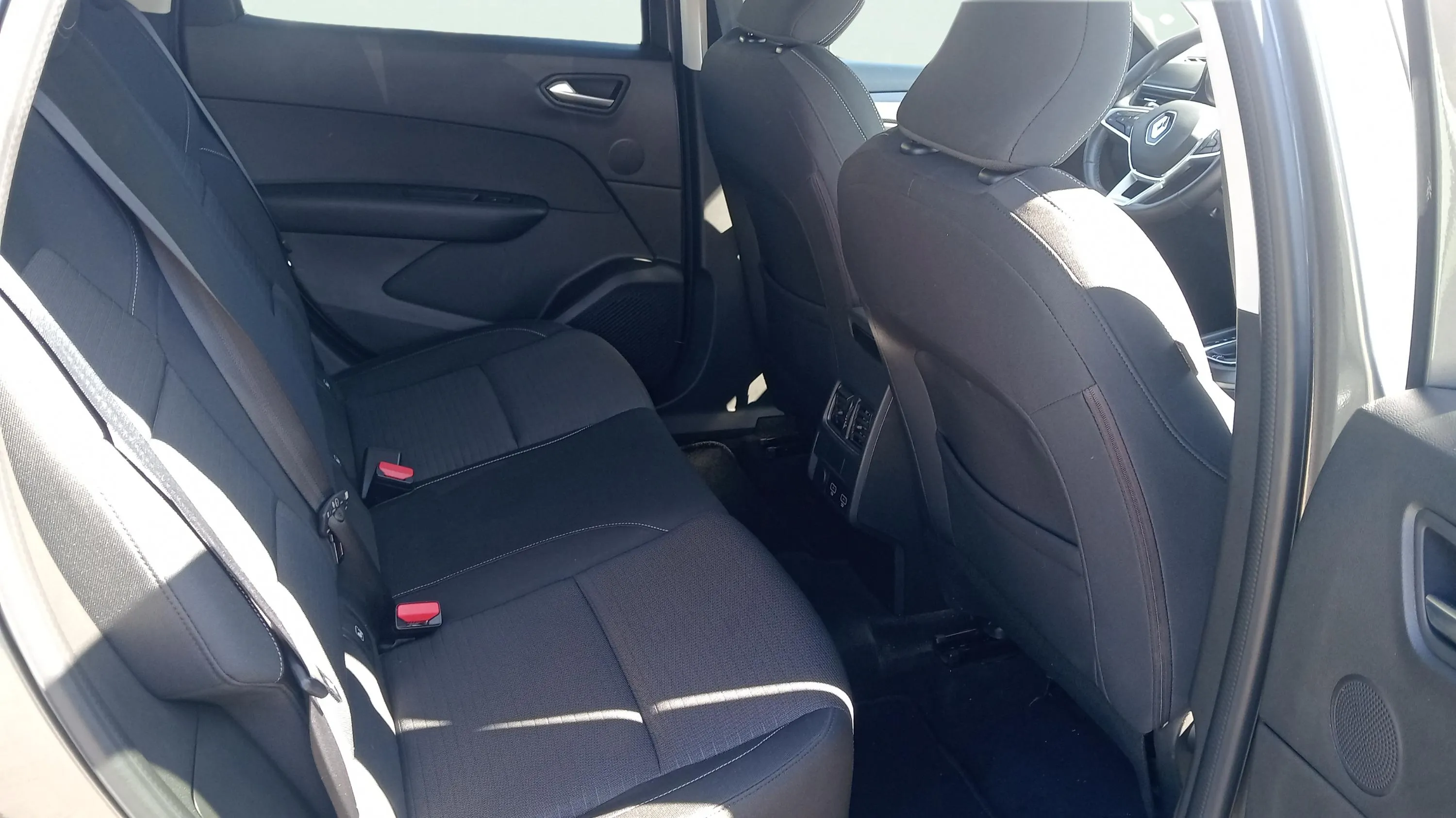 Renault Arkana Equilibre TCe EDC mild Hybrid - foto 18