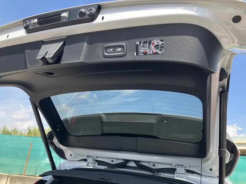 Volvo XC40 1.5 T3 Momentum Pro - foto 32