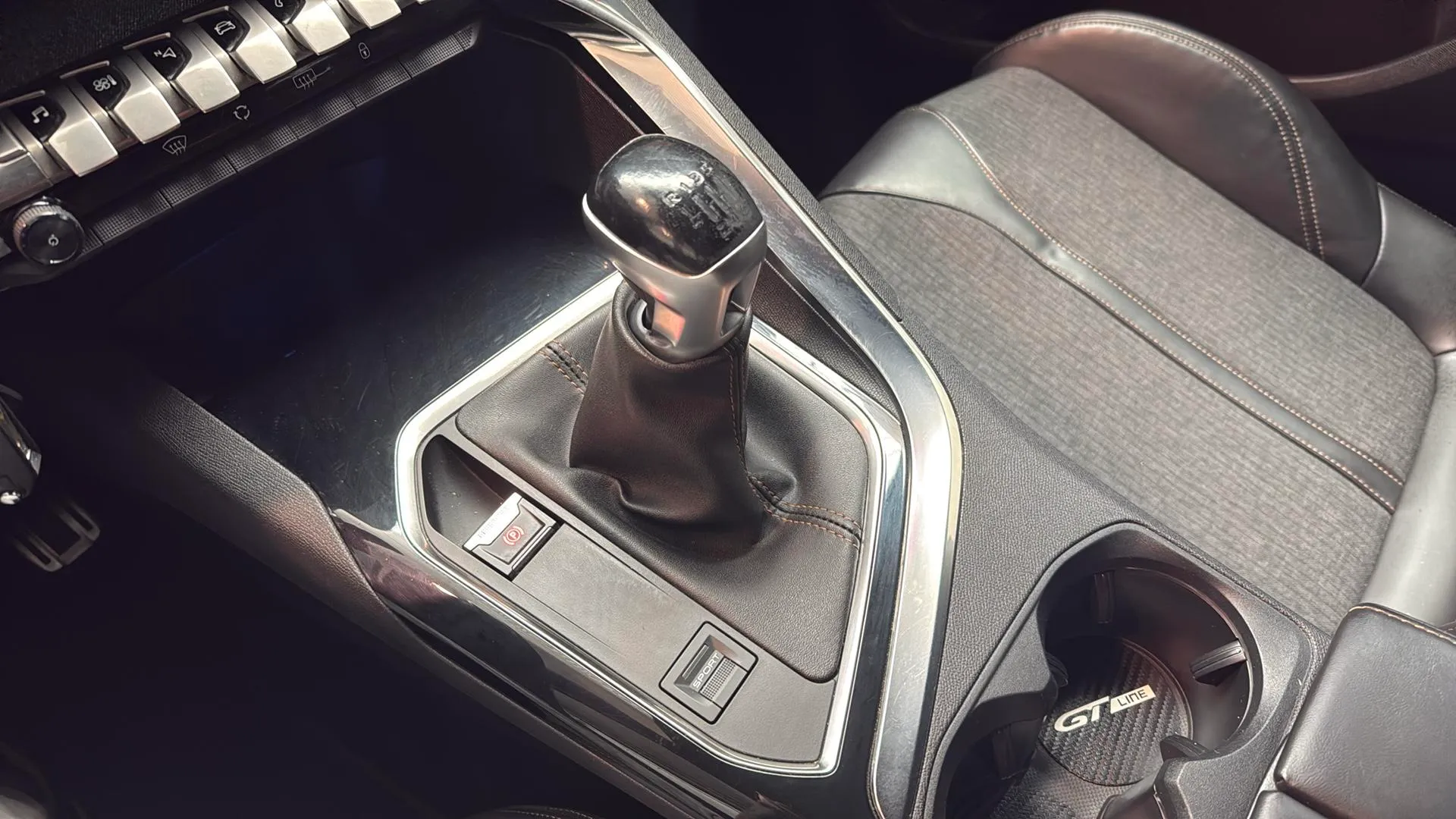 Peugeot 3008 1.2 PureTech GT Line - foto 21