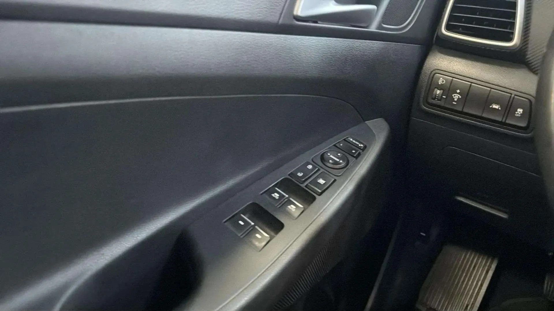 Hyundai Tucson - foto 18