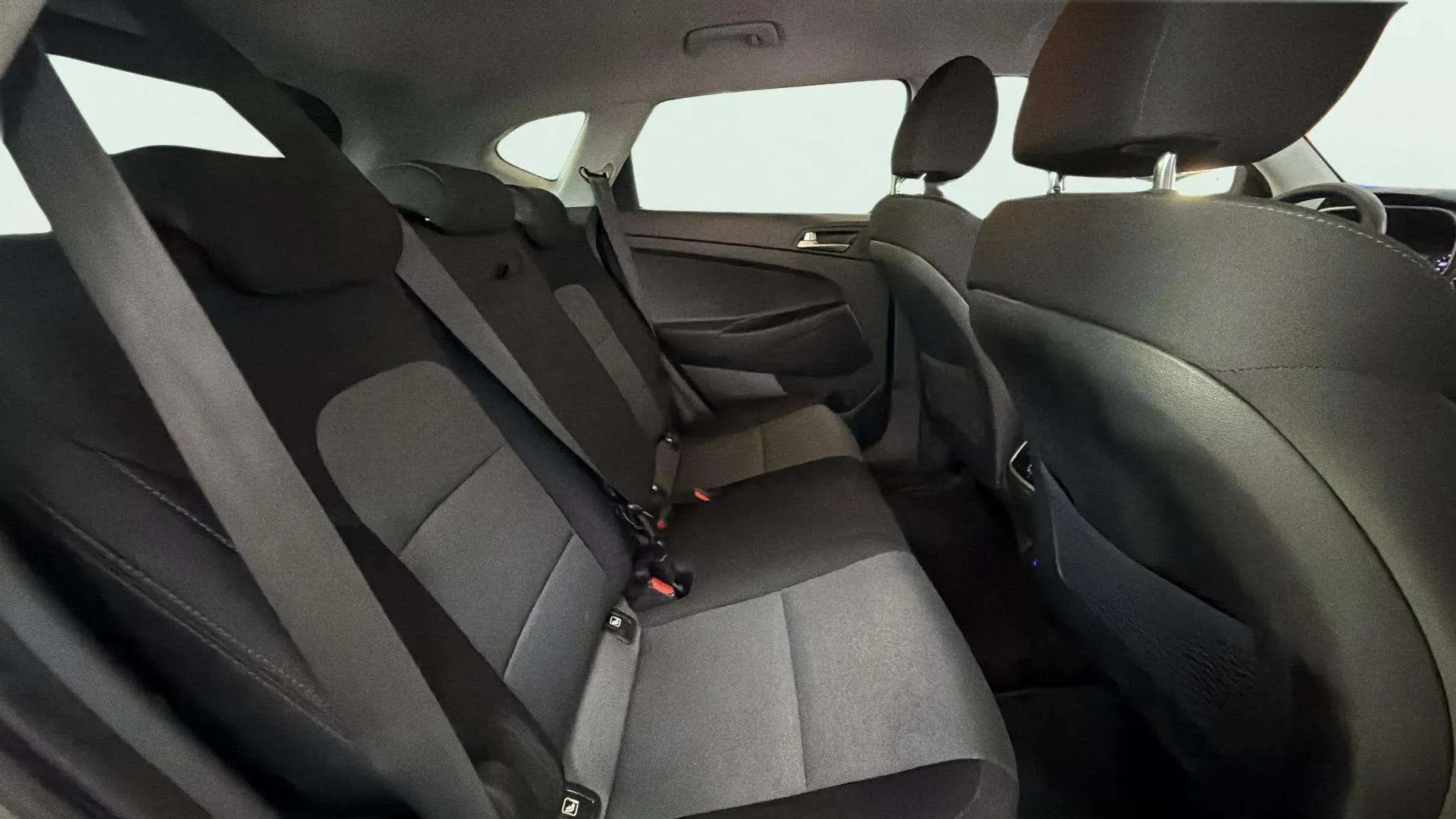Hyundai Tucson - foto 22