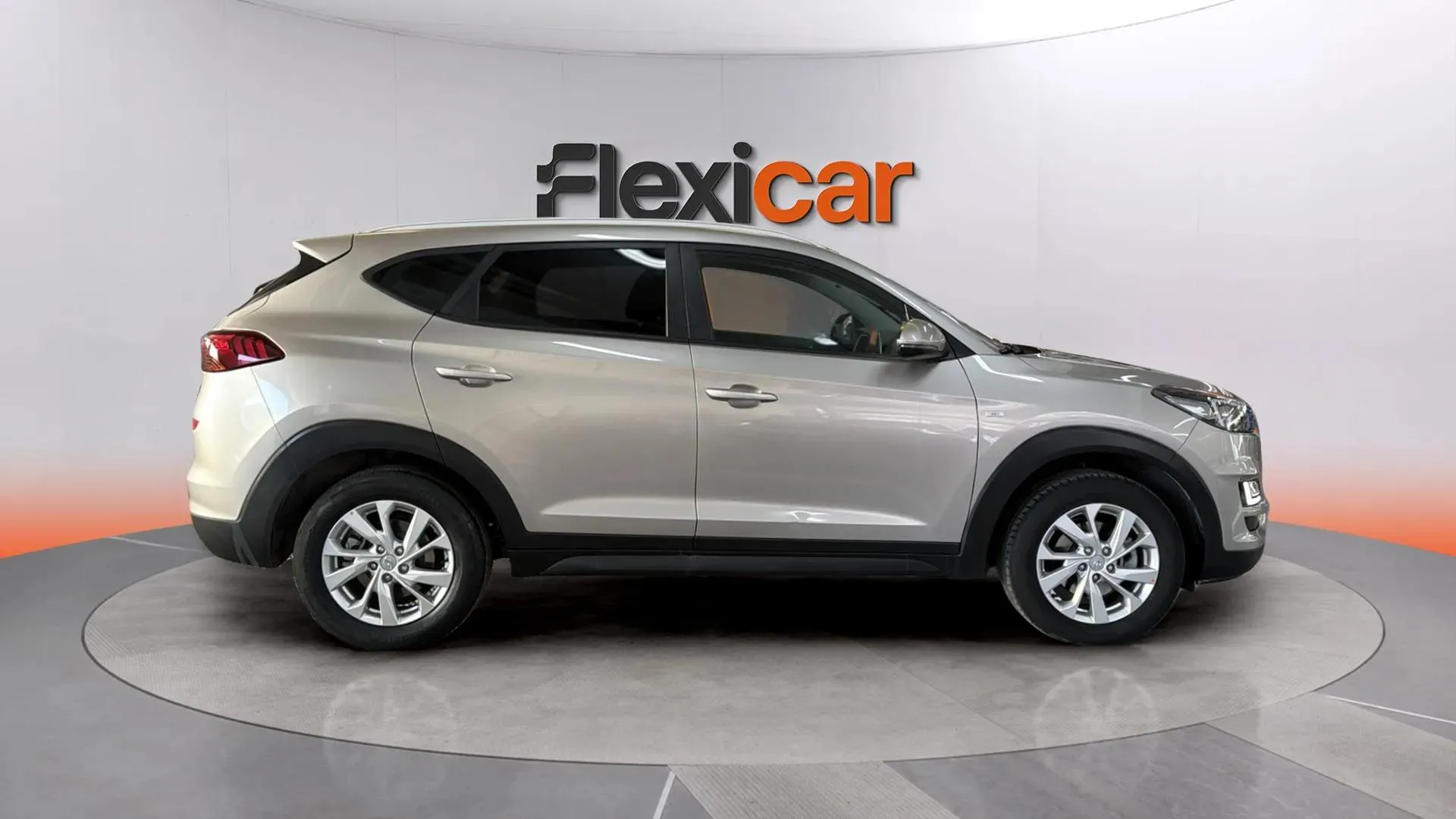 Hyundai Tucson - foto 8