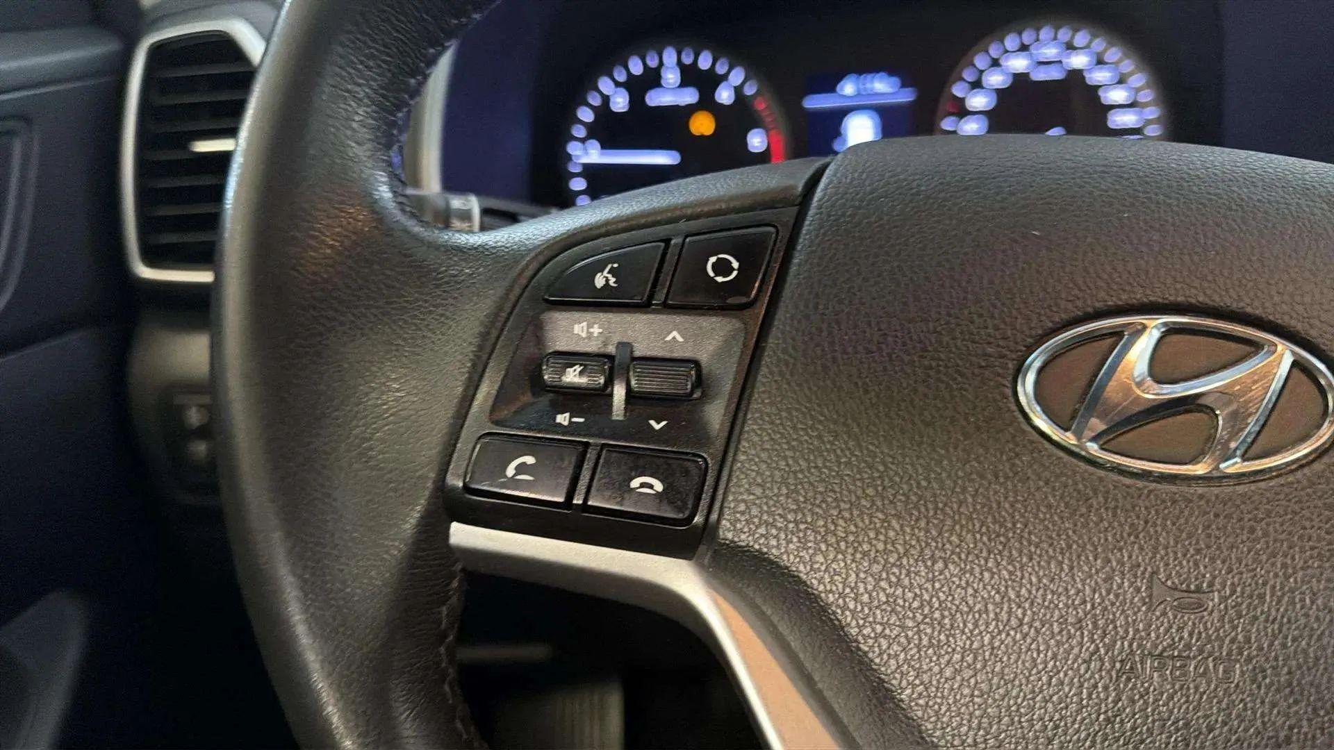 Hyundai Tucson - foto 11