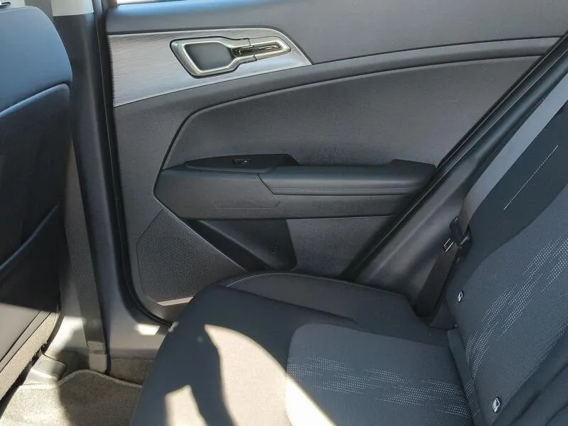 Kia Sportage 1.6 T-GDi MHEV Drive - foto 32