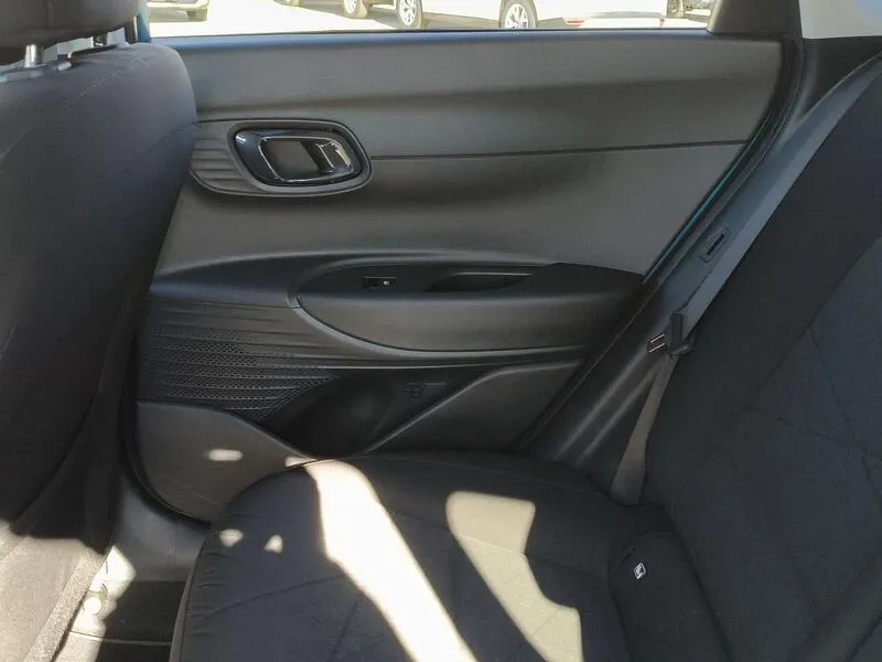 Hyundai Bayon 1.0 T-GDi 48V Tecno - foto 32