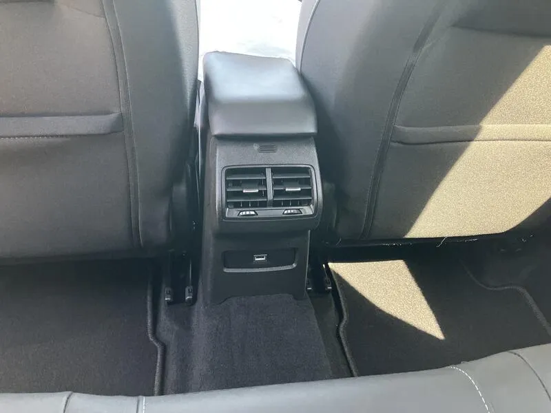 Citroën C4 1.2 PureTech AT8 6E - foto 14
