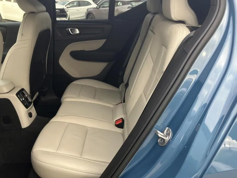 Volvo XC40 1.5 T5 Twin Recharge Plus Dark - foto 17