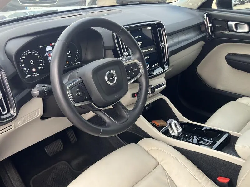 Volvo XC40 1.5 T5 Twin Recharge Plus Dark - foto 10