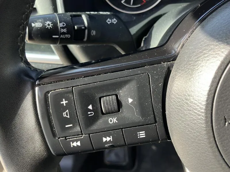 Nissan Qashqai DIG-T mHEV 4x2 Acenta - foto 39