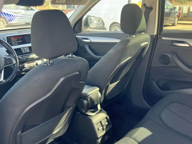 BMW X1 sDrive18i - foto 34