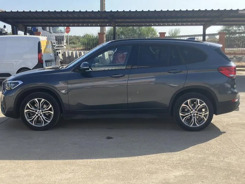 BMW X1 sDrive18i - foto 3