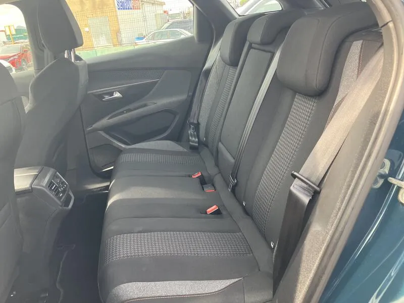 Peugeot 3008 1.5 BlueHDi Active Pack (CM) - foto 24