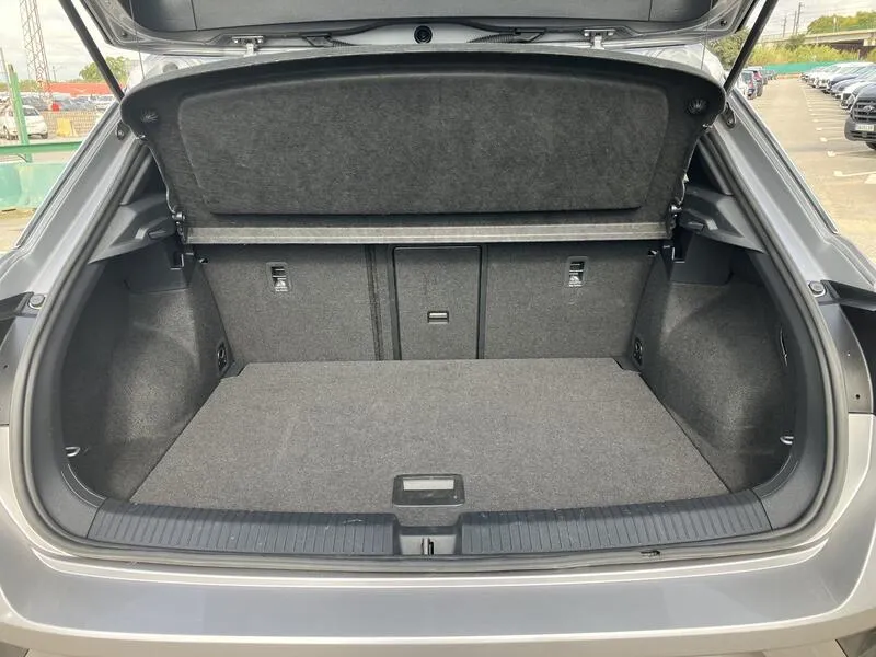 Volkswagen T-Roc R-Line 1.5 TSI DSG - foto 26