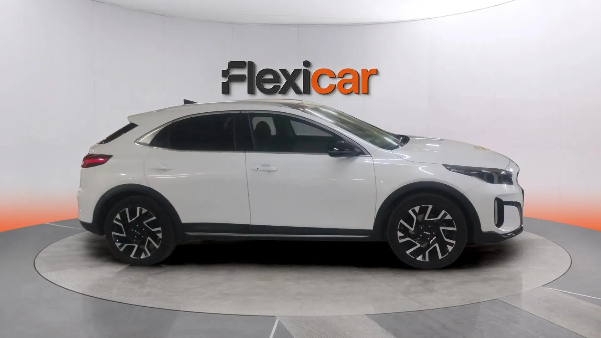 Kia XCeed 1.6 GDi PHEV E-Tech - foto 3