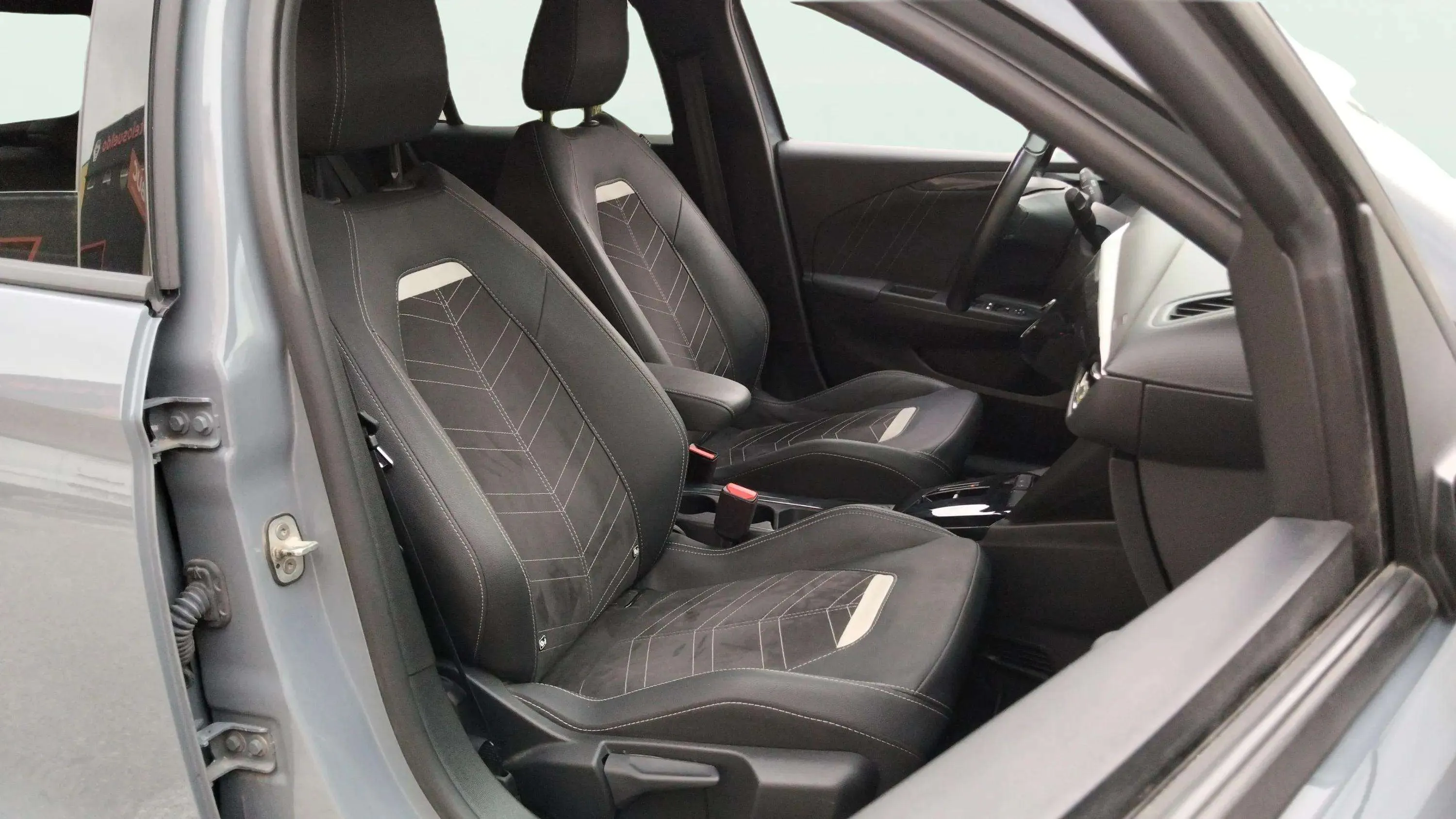 Opel Corsa 50kWh GS - foto 24