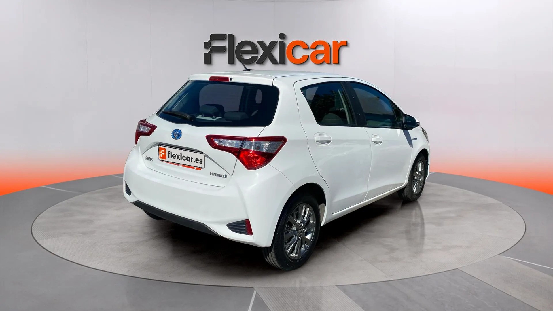 Toyota Yaris 1.5 100H Advance - foto 6