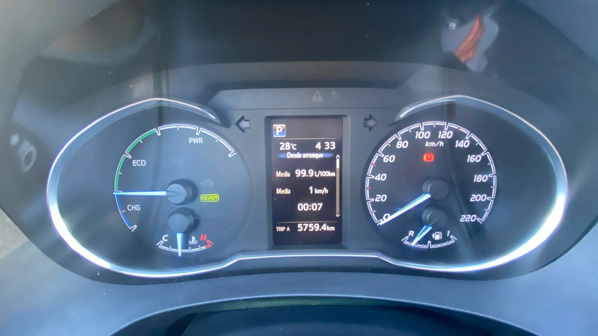 Toyota Yaris 1.5 100H Advance - foto 12