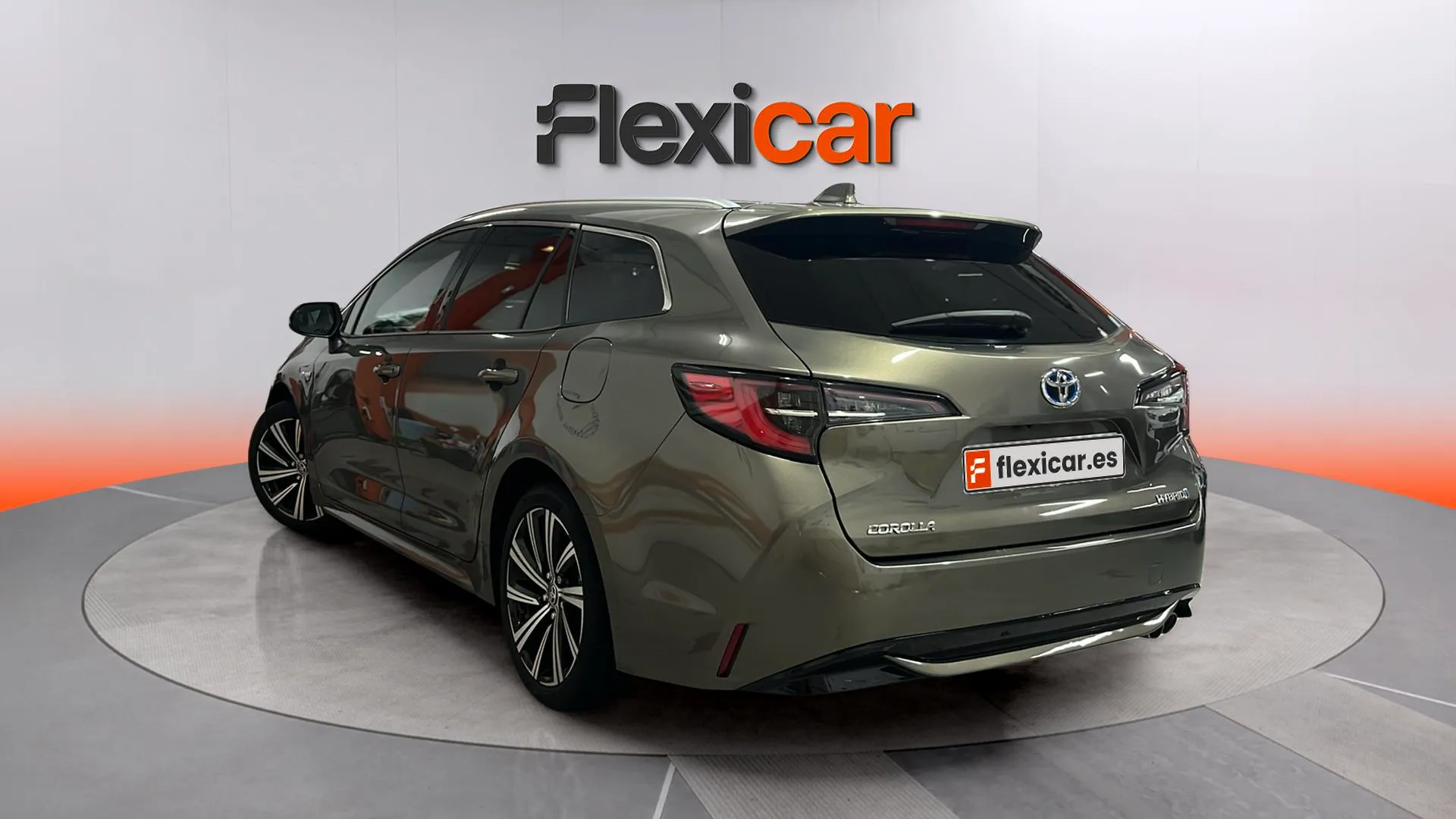 Toyota Corolla 2.0 180H Advance Luxury Touring Sport - foto 5