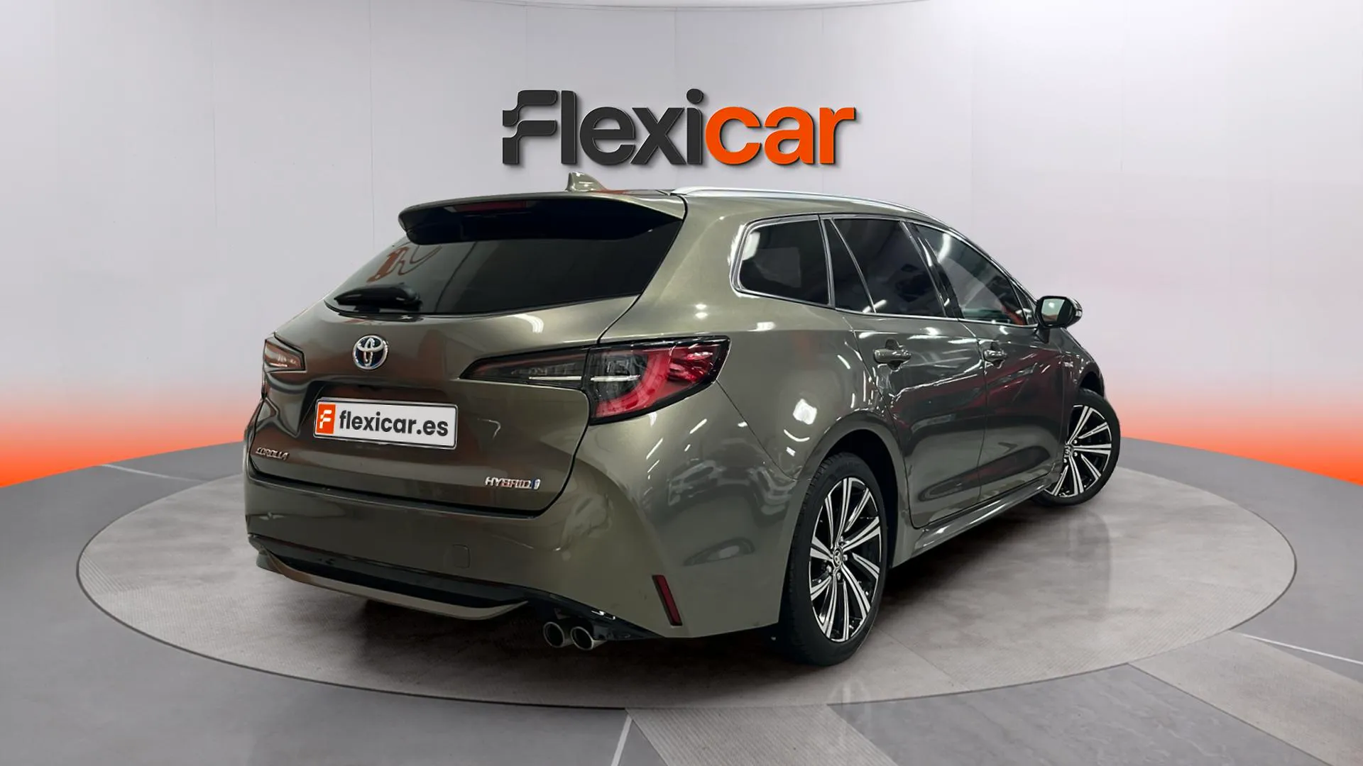 Toyota Corolla 2.0 180H Advance Luxury Touring Sport - foto 7