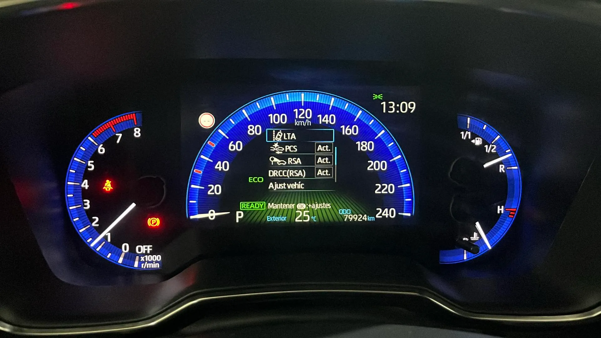 Toyota Corolla 2.0 180H Advance Luxury Touring Sport - foto 17