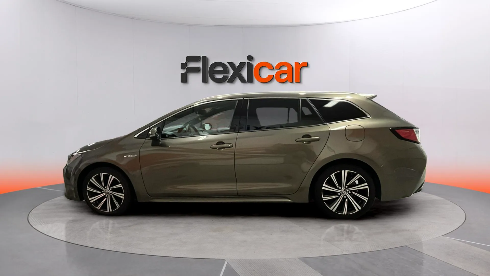 Toyota Corolla 2.0 180H Advance Luxury Touring Sport - foto 4