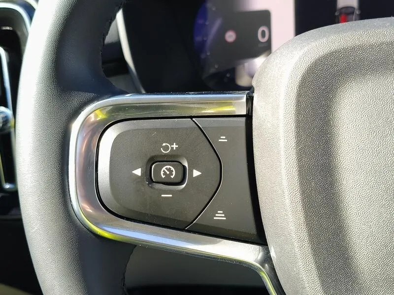 Volvo XC40 2.0 B3 G Core - foto 26