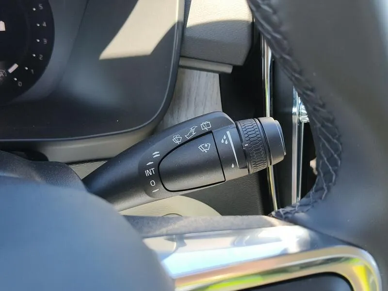 Volvo XC40 2.0 B3 G Core - foto 25