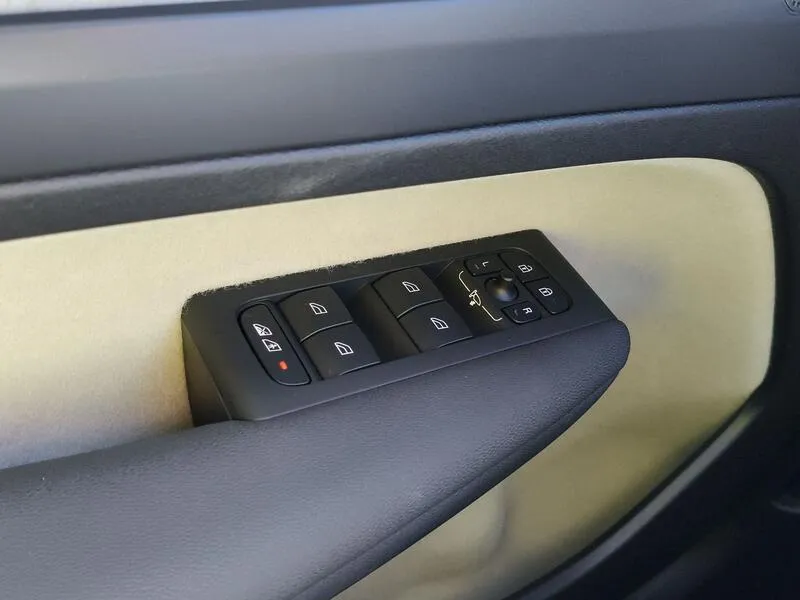 Volvo XC40 2.0 B3 G Core - foto 29