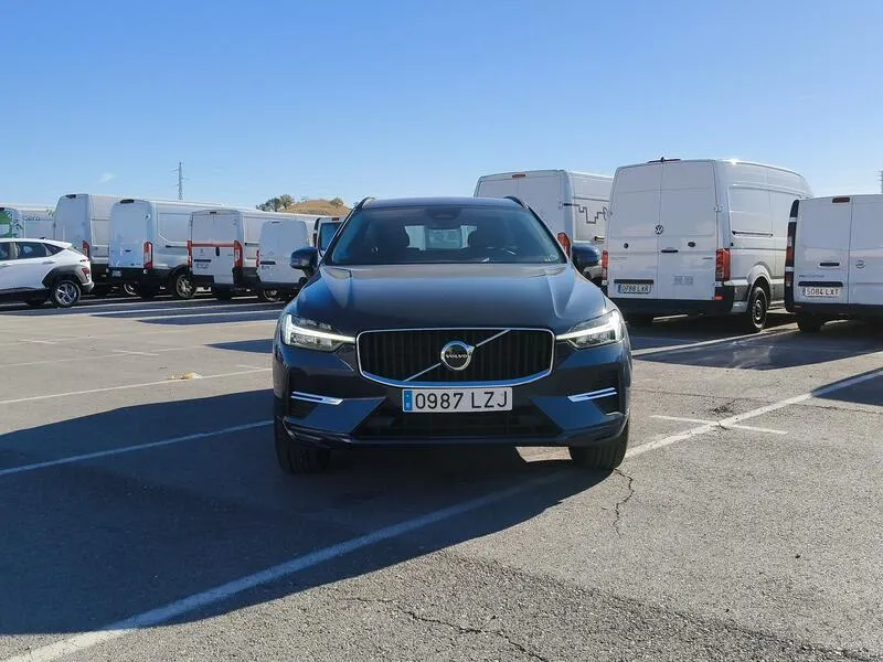Volvo XC60 2.0 B4 D Core - foto 9