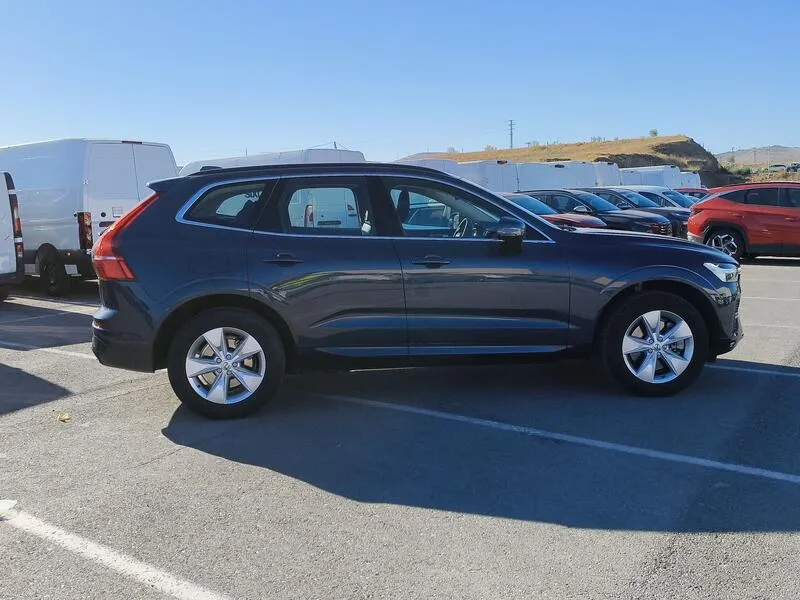Volvo XC60 2.0 B4 D Core - foto 7