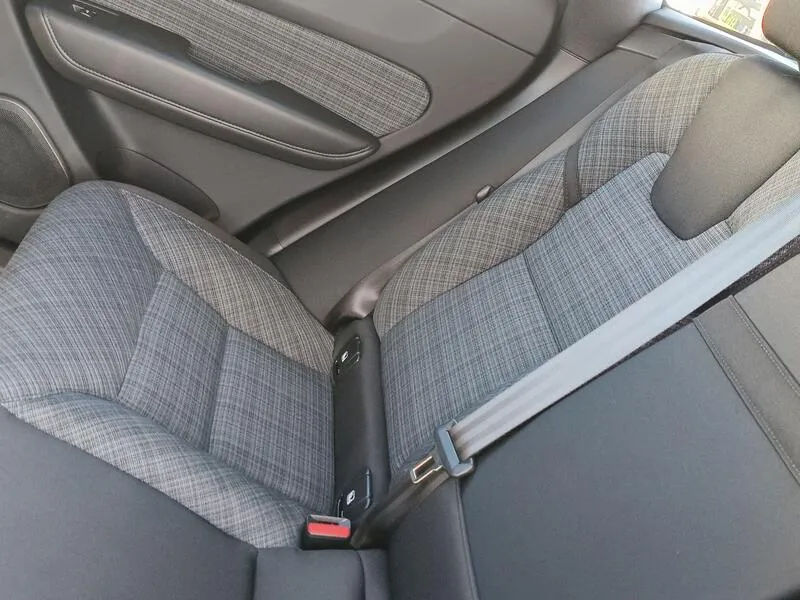 Volvo XC60 2.0 B4 D Core - foto 34