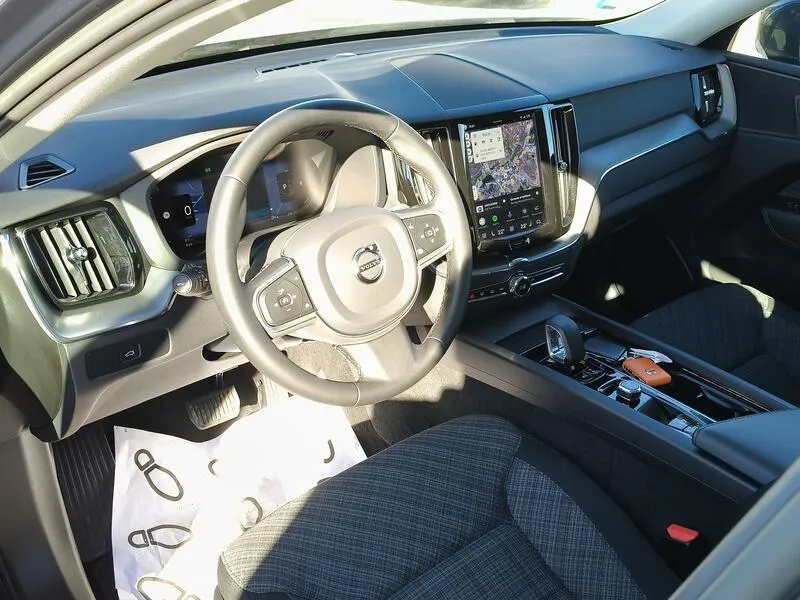 Volvo XC60 2.0 B4 D Core - foto 10