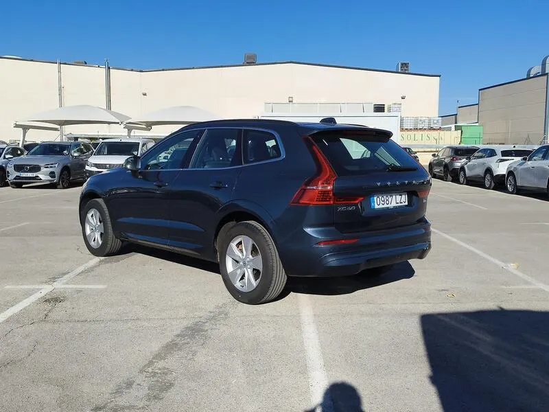 Volvo XC60 2.0 B4 D Core - foto 4
