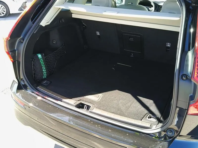 Volvo XC60 2.0 B4 D Core - foto 41