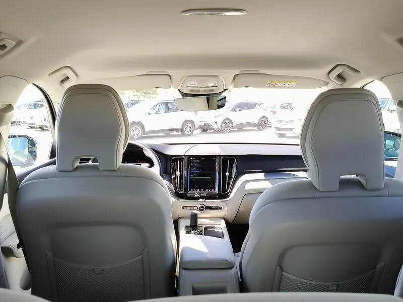 Volvo XC60 2.0 B4 D Core - foto 39