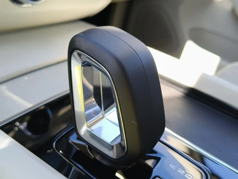 Volvo XC60 2.0 B4 D Core - foto 14