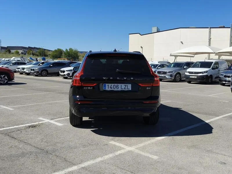 Volvo XC60 2.0 B4 D Core - foto 5