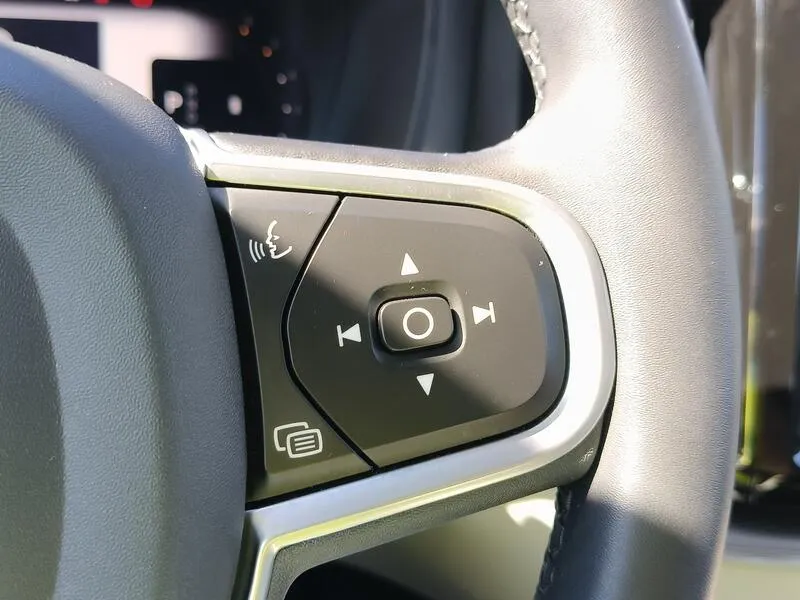 Volvo XC60 2.0 B4 D Core - foto 24