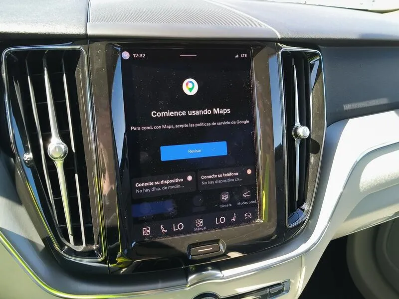 Volvo XC60 2.0 B4 D Core - foto 11