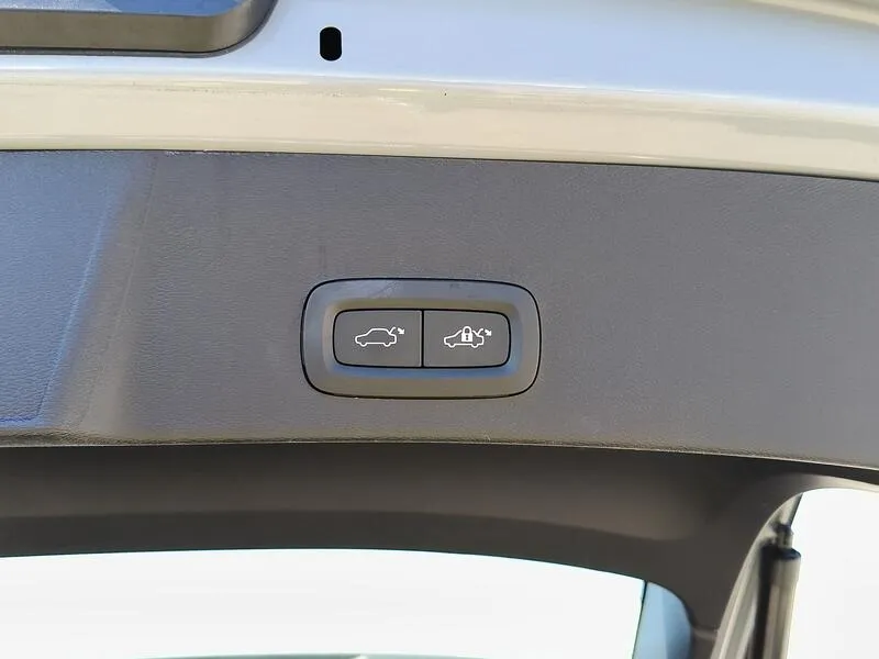 Volvo XC40 2.0 B3 G Core - foto 40