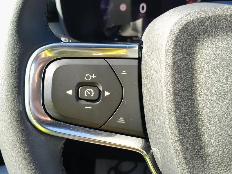 Volvo XC40 2.0 B3 G Core - foto 26