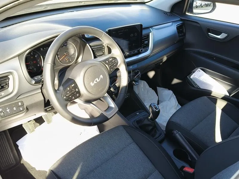 Kia Stonic 1.0 T-GDi MHEV iMT Concept - foto 10