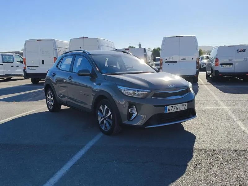 Kia Stonic 1.0 T-GDi MHEV iMT Concept - foto 8