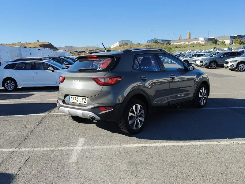 Kia Stonic 1.0 T-GDi MHEV iMT Concept - foto 6