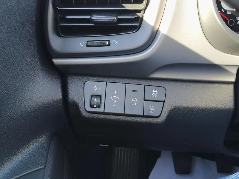 Kia Stonic 1.0 T-GDi MHEV iMT Concept - foto 25