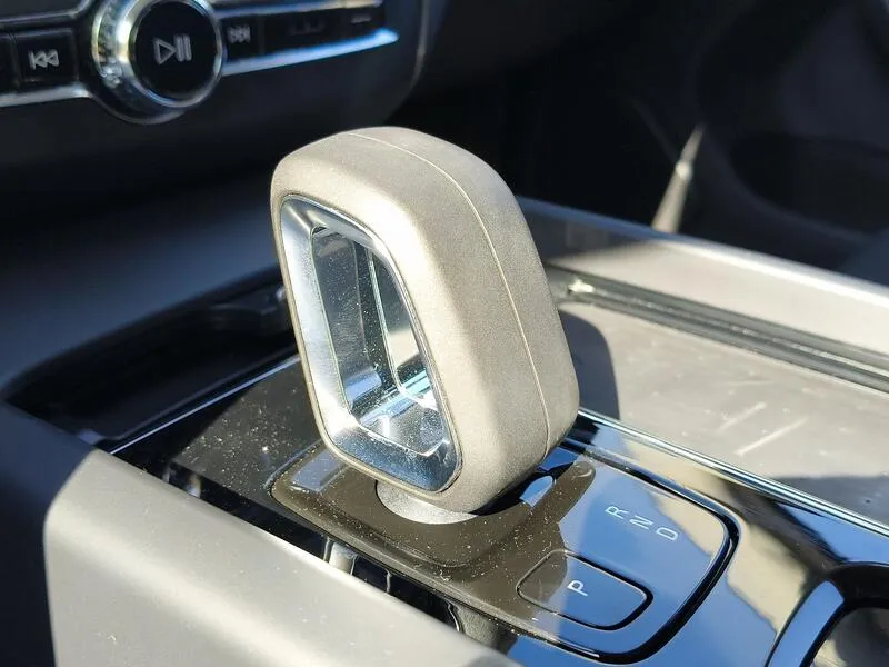 Volvo XC60 2.0 T6 AWD Recharge Inscription - foto 15