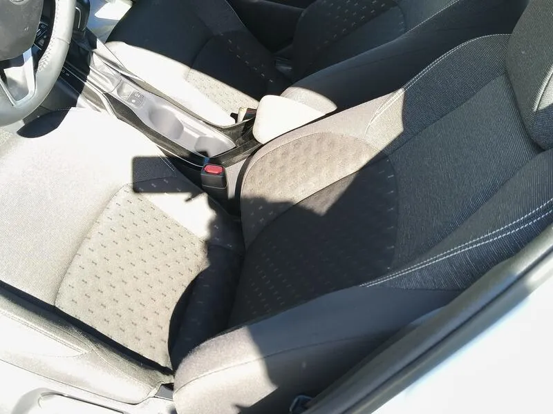 Toyota Corolla 140H Active Plus Touring Sport - foto 28